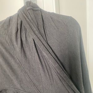 Lululemon wrap